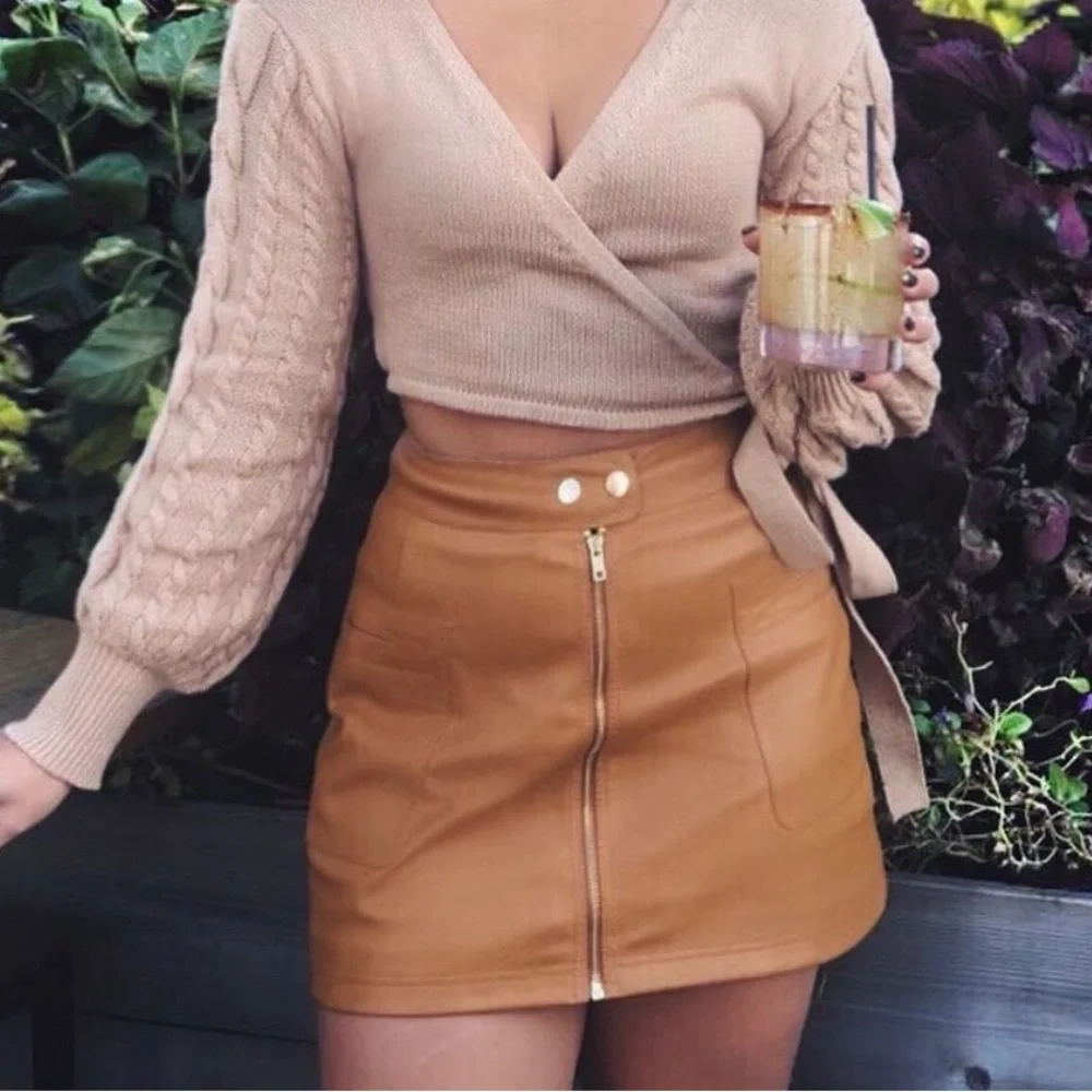 Free People brown High A line vegan leather skirt. Faux leather zipper in front - Picture 1 of 3